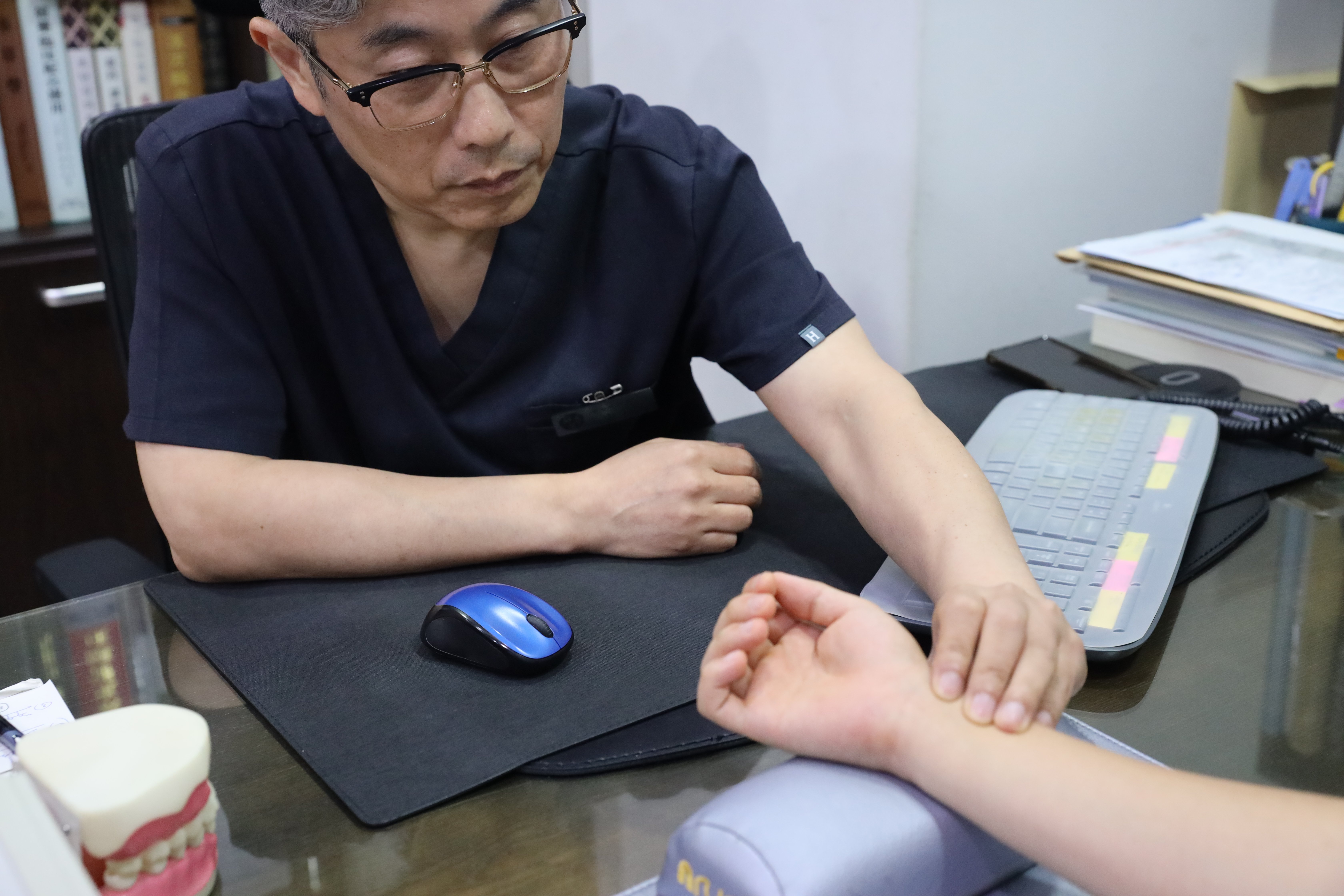 해우소한의원 시술 장비를 갖춘 시술실