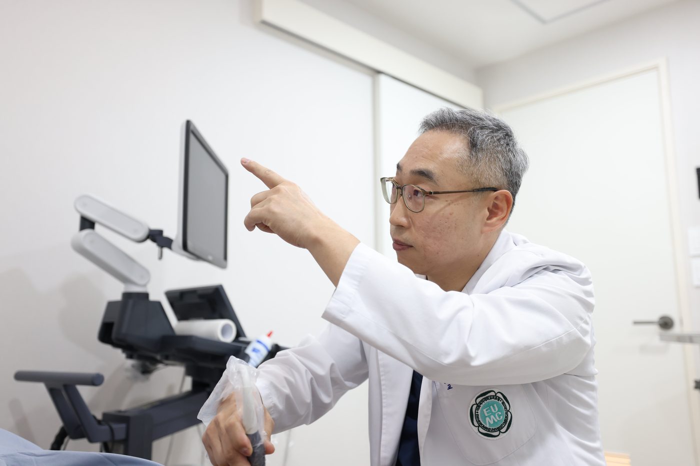수원고려본정형외과의원 원장 직접 진료
